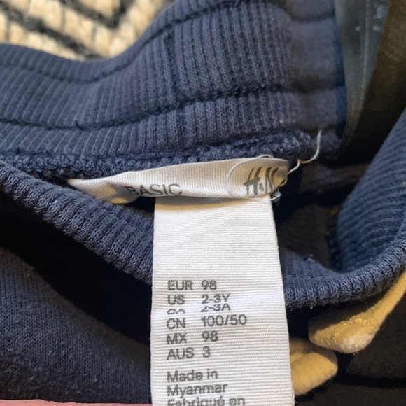 H&M shorts - Picture 2 of 4